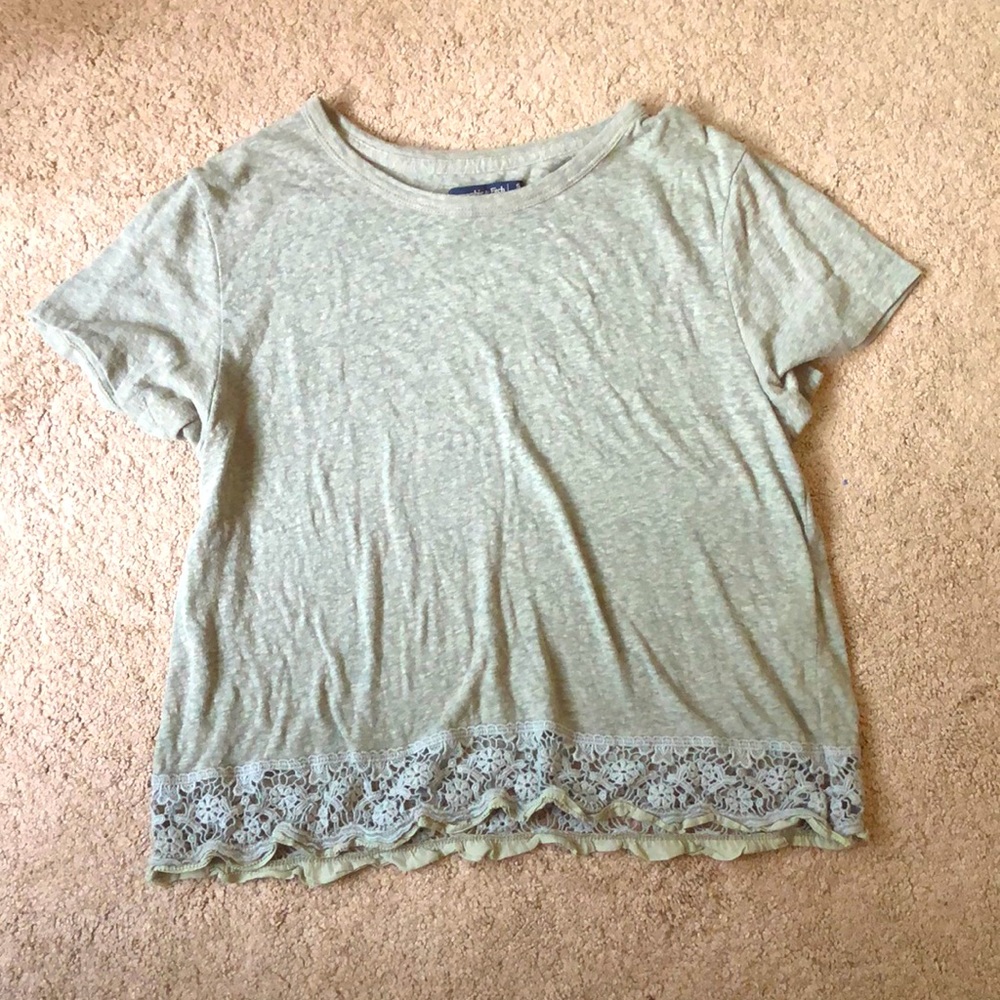 Abercrombie & Fitch Tee!!